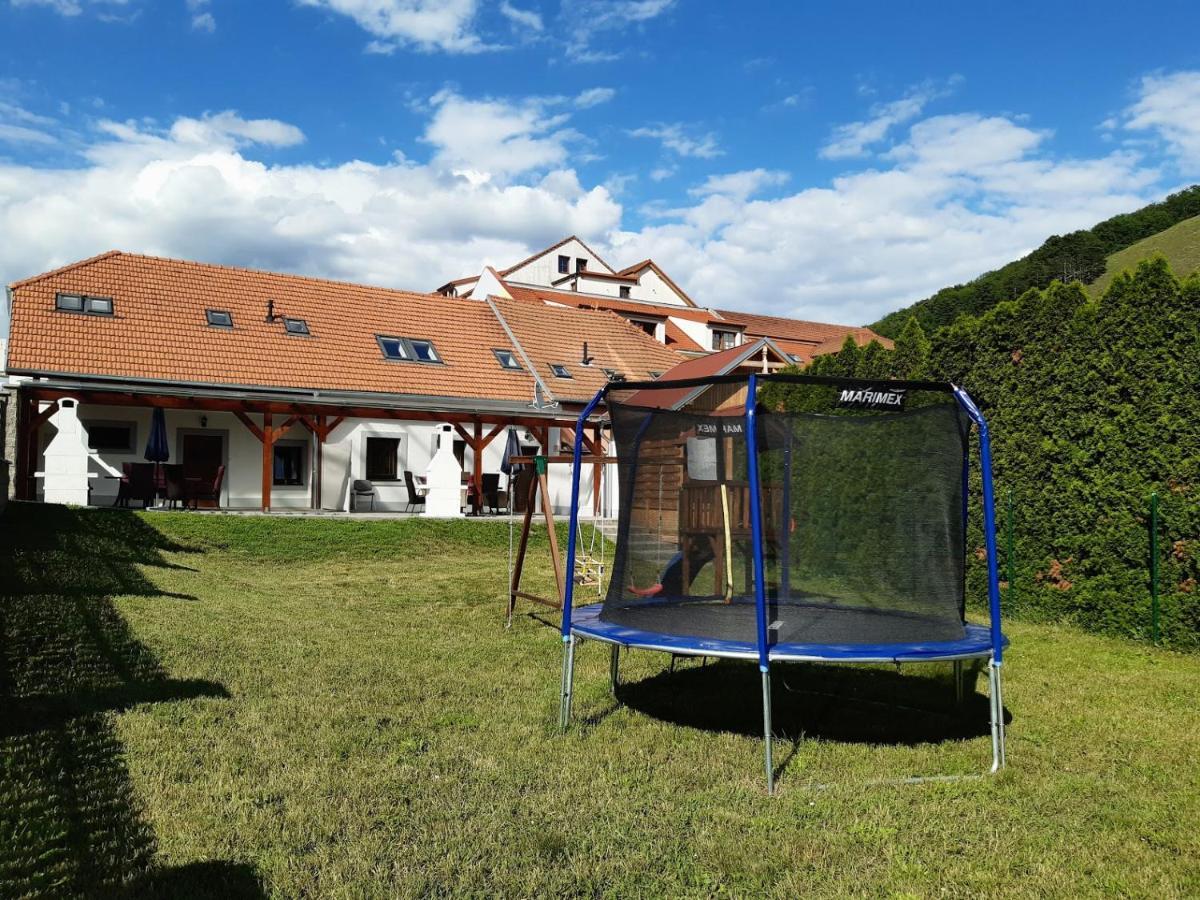 Saeli Apartments Mikulov Exterior photo